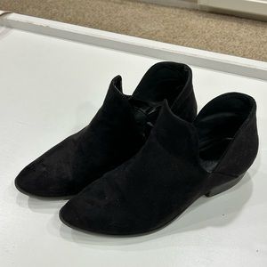 Soda black booties- size 6.5